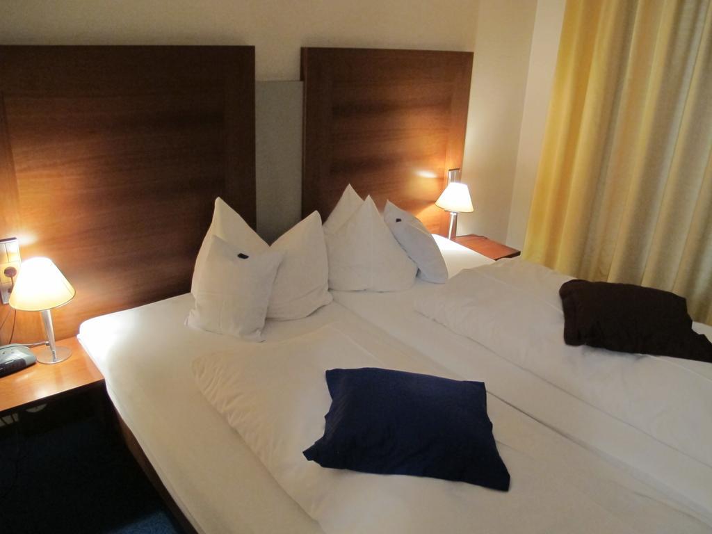 Garni-Hotel Sailer & Hotel Sailer'S Villa ロットヴァイル 部屋 写真